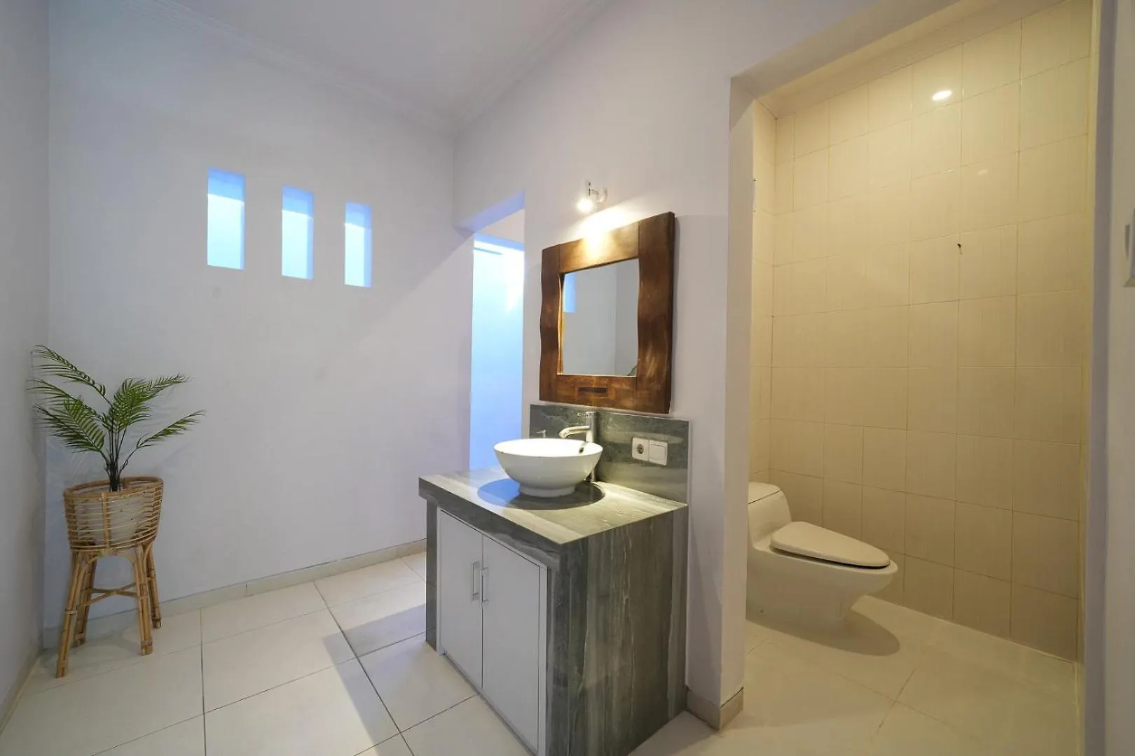 Modern 2Bdr Villa - Central Seminyak Indonesia