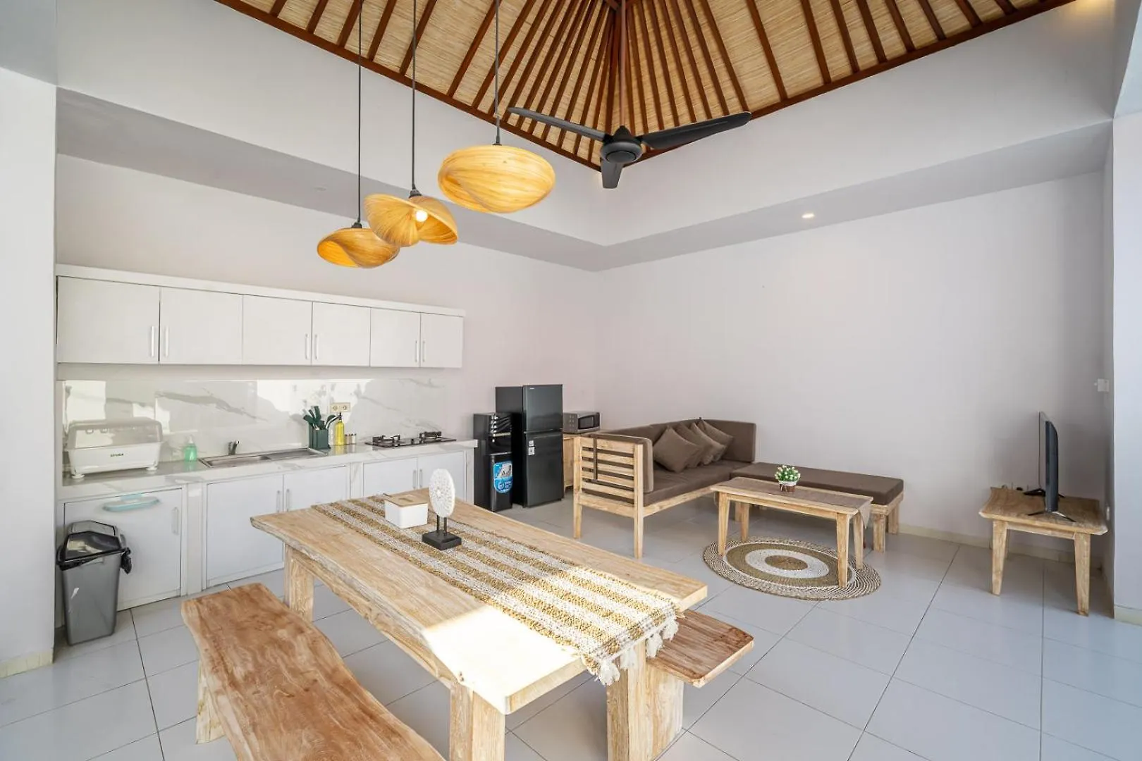 Modern 2Bdr Villa - Central Seminyak