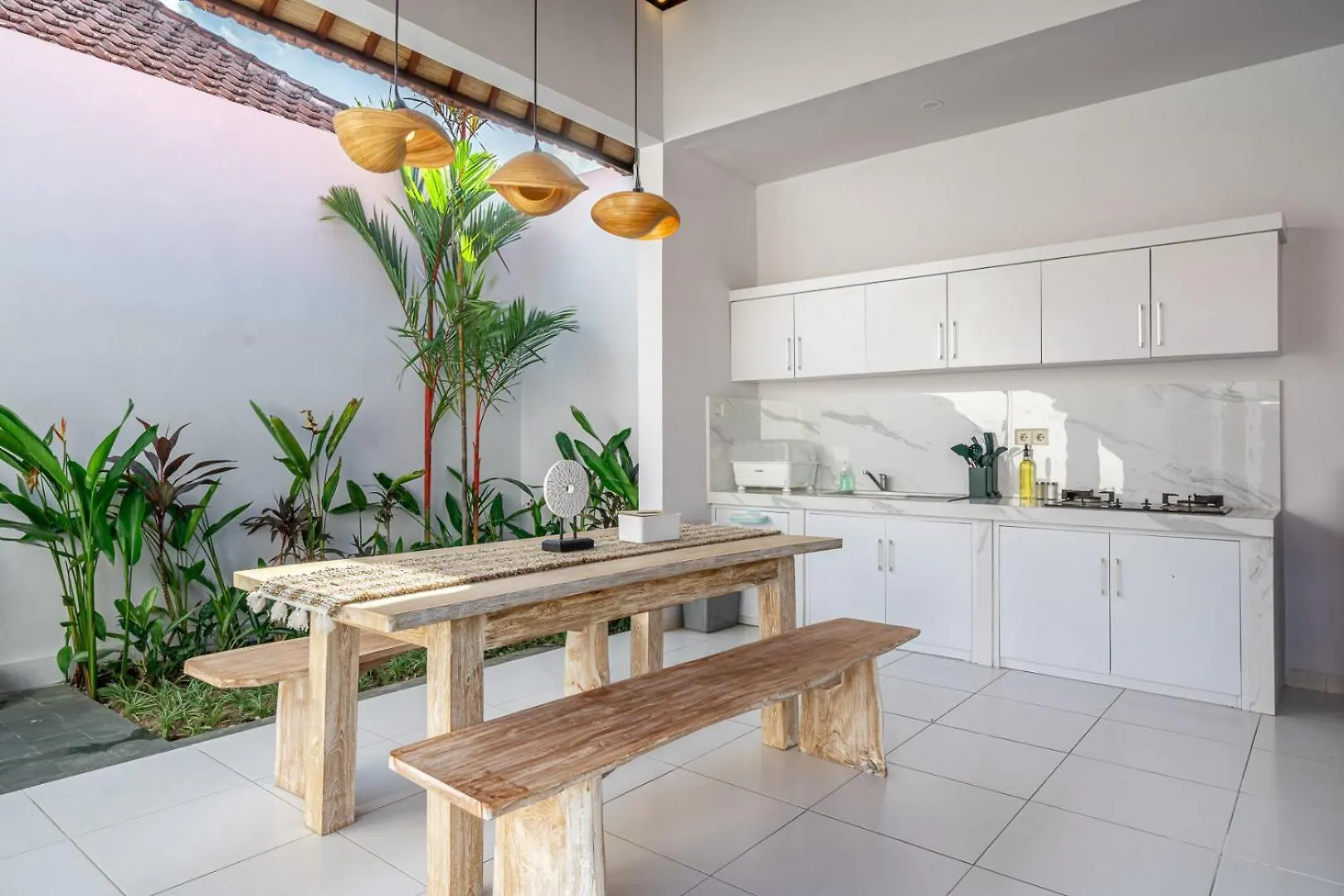 Modern 2Bdr Villa - Central Seminyak
